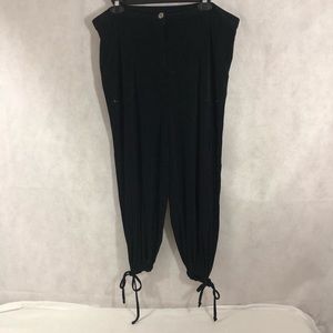 Chico’s Travelers Pants Cropped Tie Hem Black Size 3 (XL).